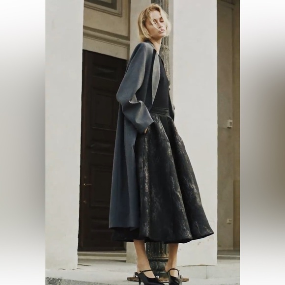 H&M Black Jacquard A-Line Midi Skirt Textured Full Elegant Evening Wear Sz 2 - Picture 3 of 13